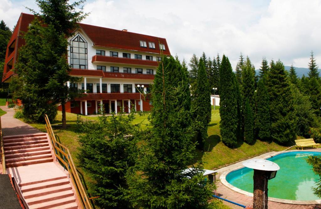 Perelka Natura Tour Hotel Cisna Eksteriør billede