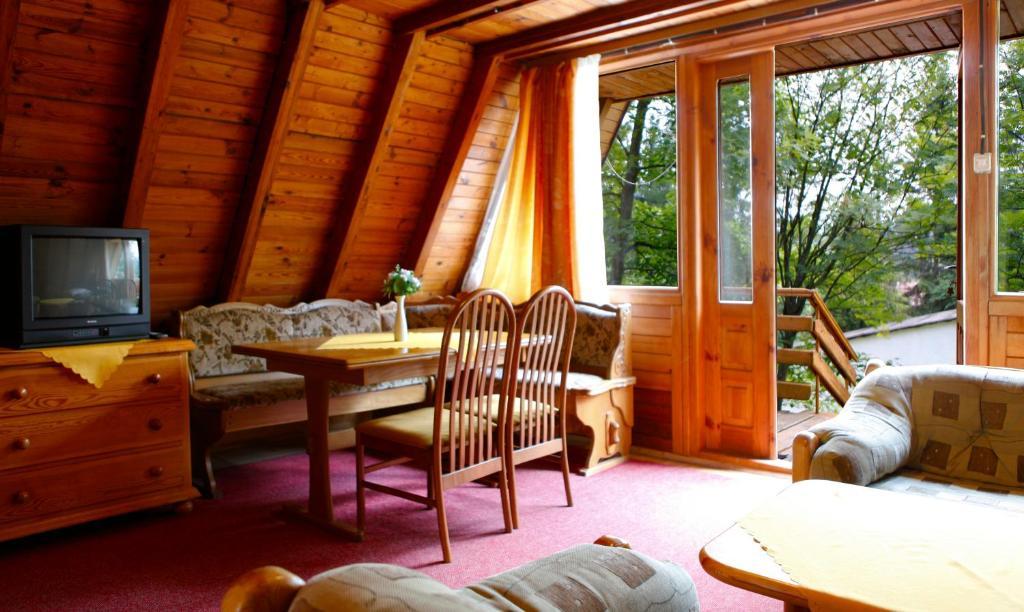 Perelka Natura Tour Hotel Cisna Eksteriør billede