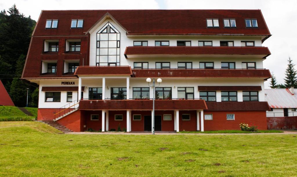 Perelka Natura Tour Hotel Cisna Eksteriør billede